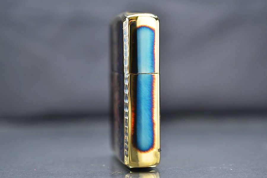 zippo-armor-dong-chay-khac-hinh-vo-tuong-zn316_4599