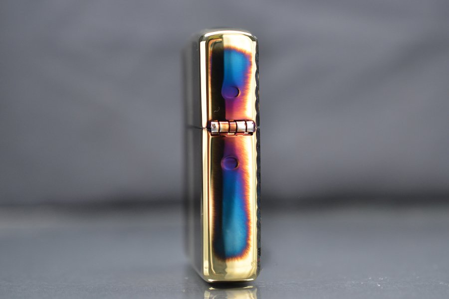 zippo-armor-dong-chay-khac-hinh-vo-tuong-zn316_4600