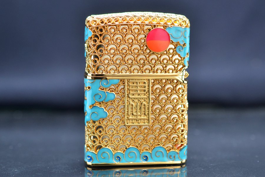 zippo-my-xuat-nhat-boc-vang-op-trau-rung-da-quang-zn339_5654
