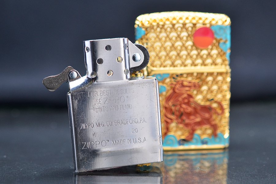 zippo-my-xuat-nhat-boc-vang-op-trau-rung-da-quang-zn339_5660