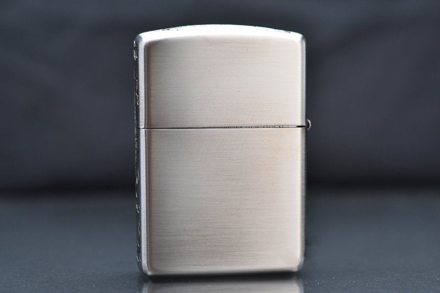 zippo-trang-hoa-van-rong-luon-3-mat-zn314_4582
