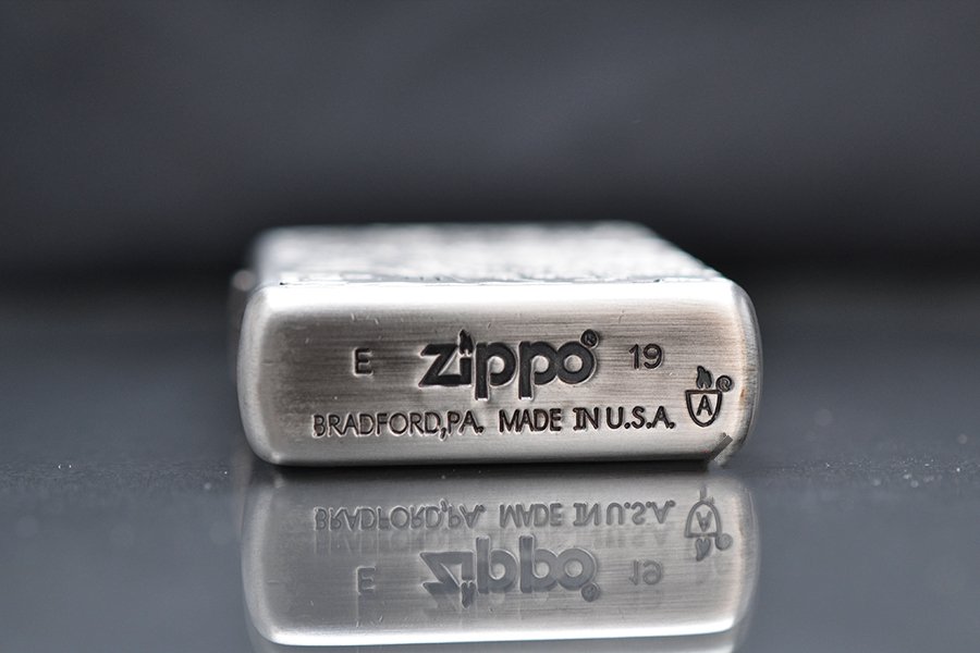 zippo-trang-hoa-van-rong-luon-3-mat-zn314_4586