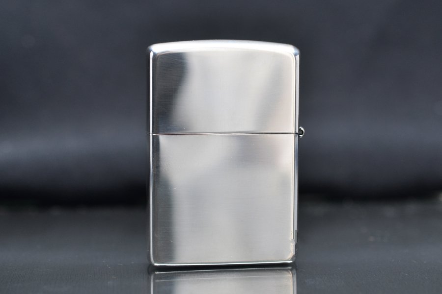 zippo-trang-khac-hoa-van-chim-dac-trung-hang-simon-carter-zn328_4974