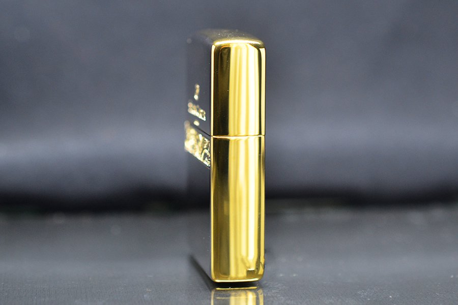 zippo-trang-vien-vang-hoa-van-hang-simon-carter-zn329_4980