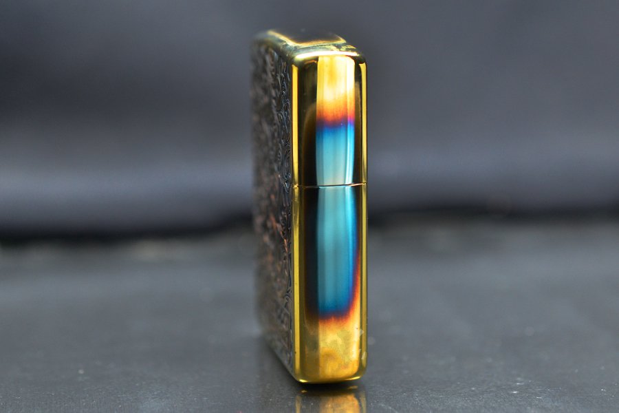 zippo-vang-chay-hoa-van-co-dien-ban-gioi-han-zn375_11496
