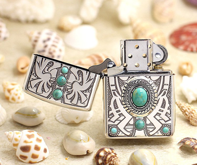 mau-zippo-xanh-vien-ngoc-dep