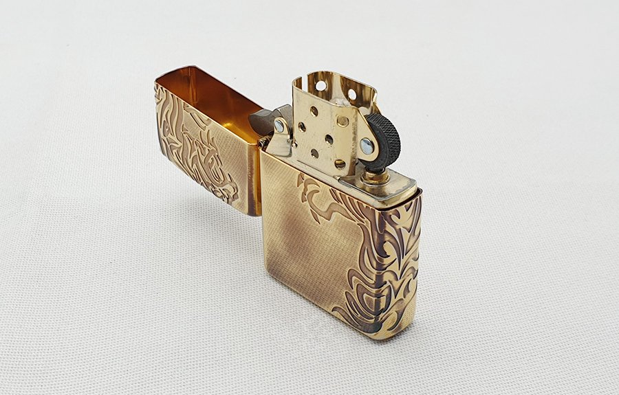 zippo-hinh-ho-khac