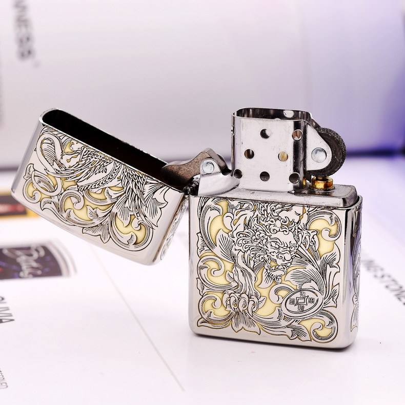 11120442595_1796752176