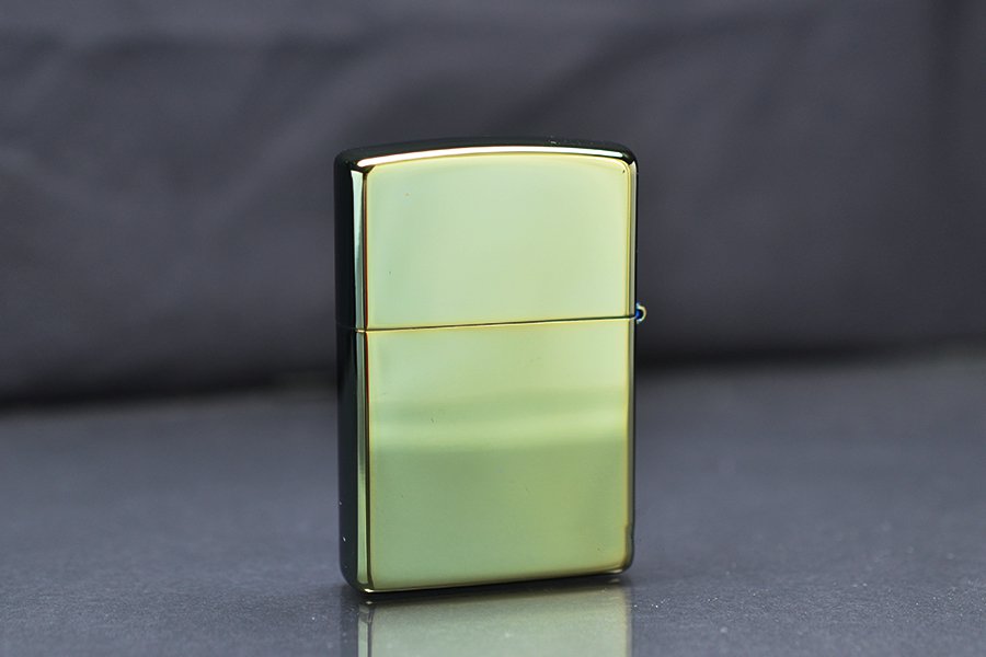 Bật Lửa Zippo Mạ Chrome Xanh Bóng In Slogan Follow Your Way Design Z367